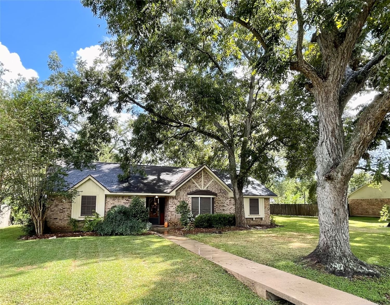 Real estate property located at 508 Denise, Brazoria, West Columbia, TX, US