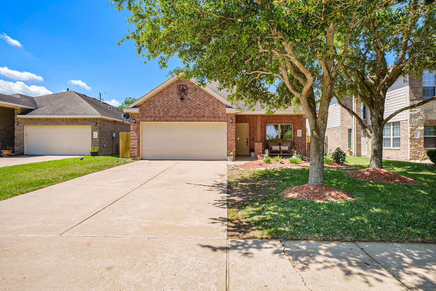 Real estate property located at 6652 Hawkins Hill, Galveston, Bay Colony Pointe West S, Dickinson, TX, US
