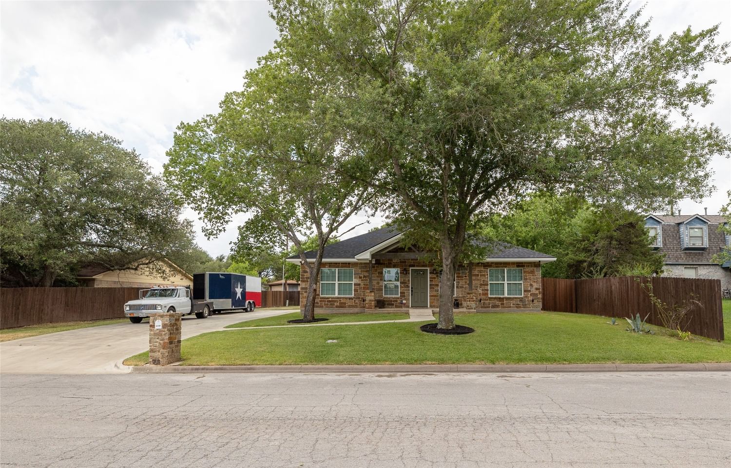 Real estate property located at 2102 Cary, Brazos, East Park, Bryan, TX, US