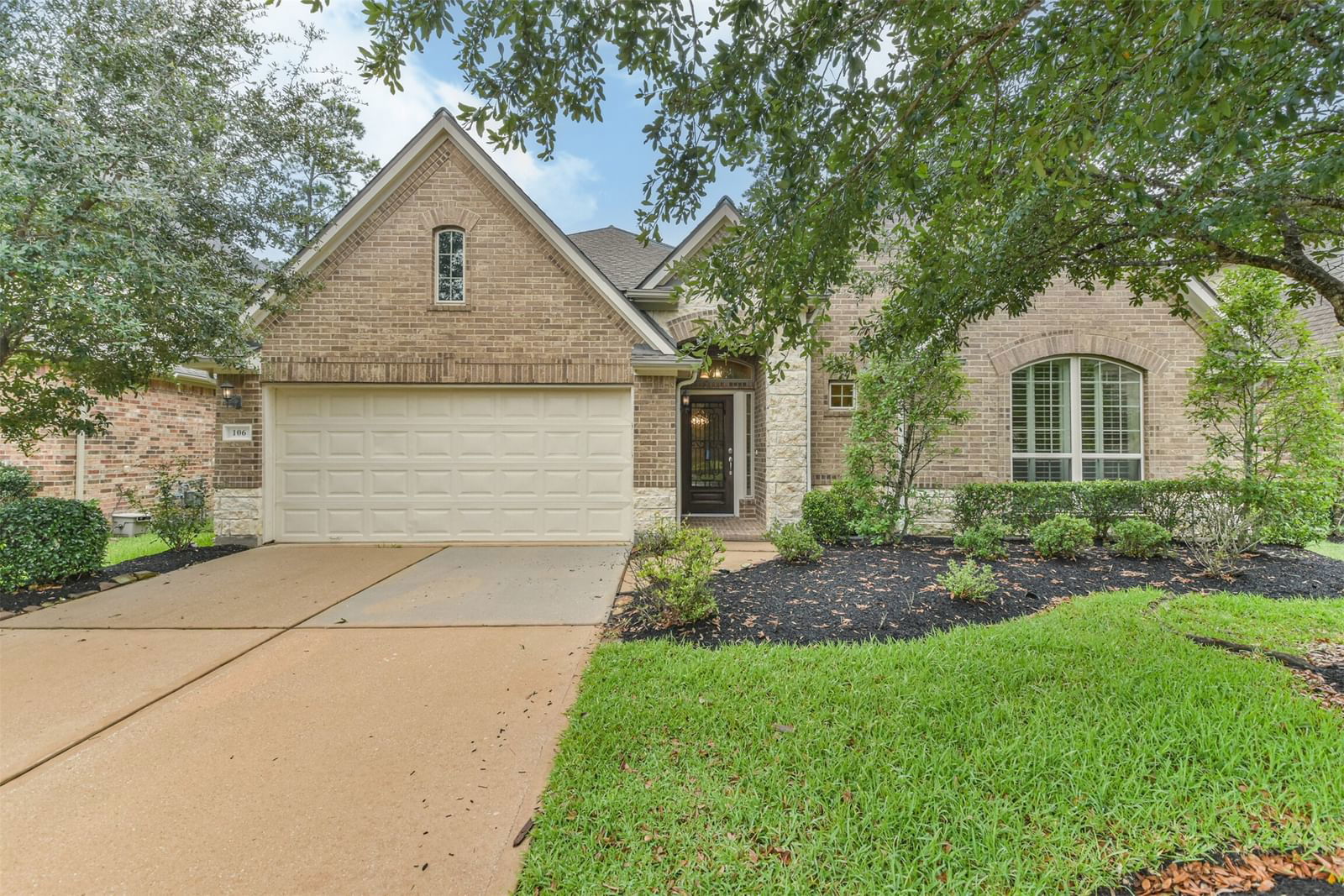 Real estate property located at 106 Hearthshire, Montgomery, Wdlnds Village Sterling Ridge 99, The Woodlands, TX, US
