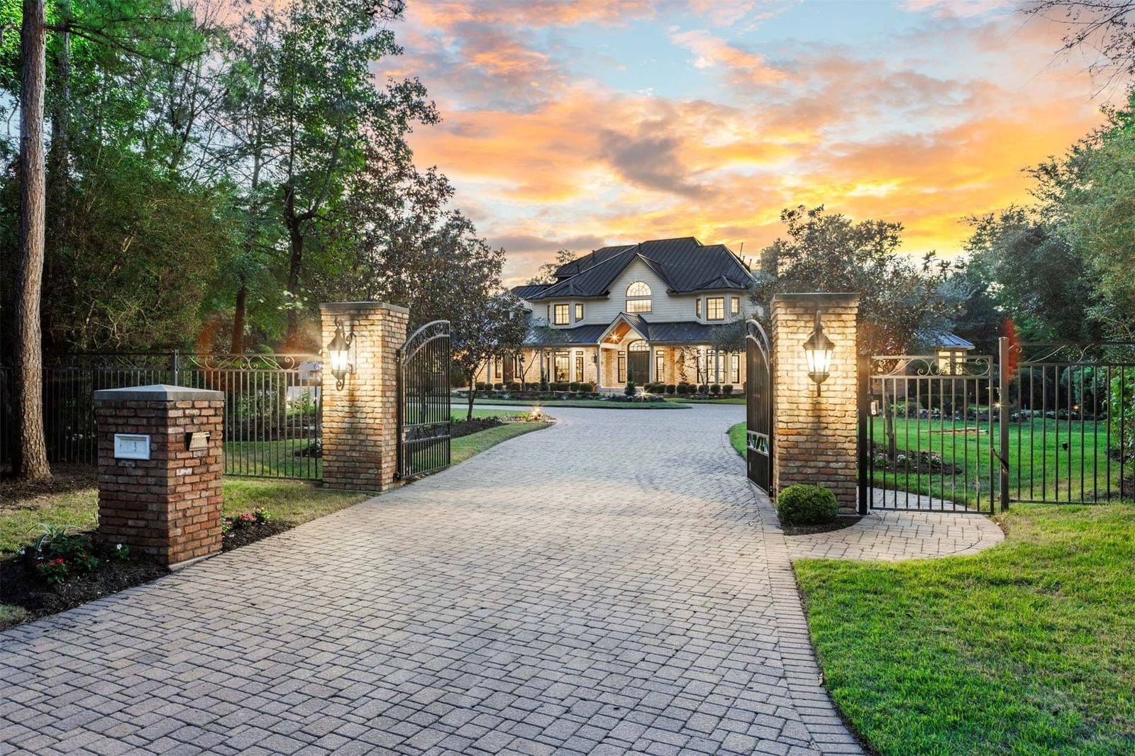 Real estate property located at 3 Netherfield, Montgomery, Woodlands Village Of Carlton Woods 07, The Woodlands, TX, US