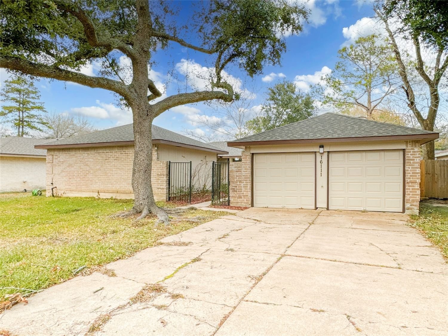 Real estate property located at 16111 Barcelona, Harris, Wedgewood Village Sec 05, Friendswood, TX, US
