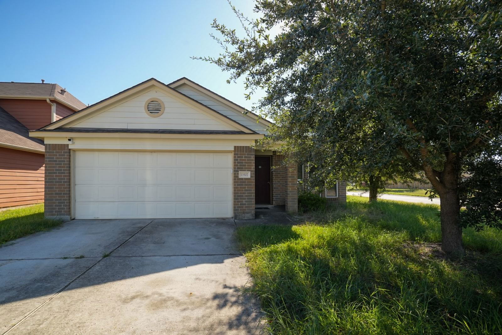 Real estate property located at 13502 Country Path, Harris, Maple Rdg Place, Houston, TX, US