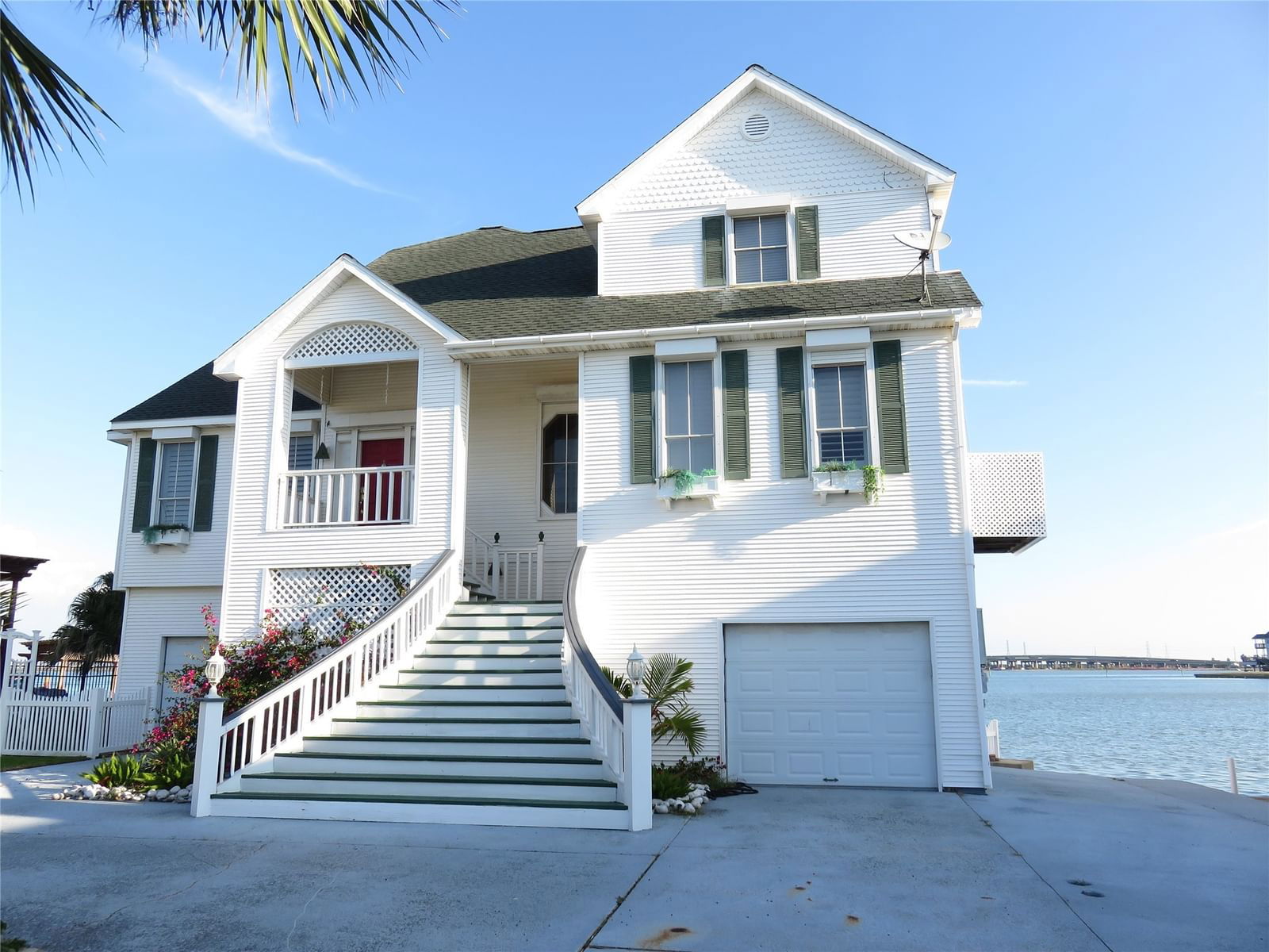 Real estate property located at 506 Bora Bora, Galveston, Tiki Island 2, Tiki Island, TX, US