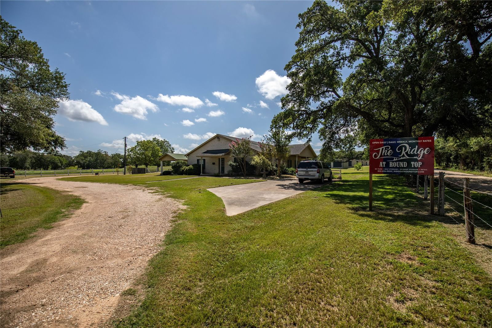 Real estate property located at 125 Huenefeld, Fayette, A033  COLTON D E LG, Round Top, TX, US