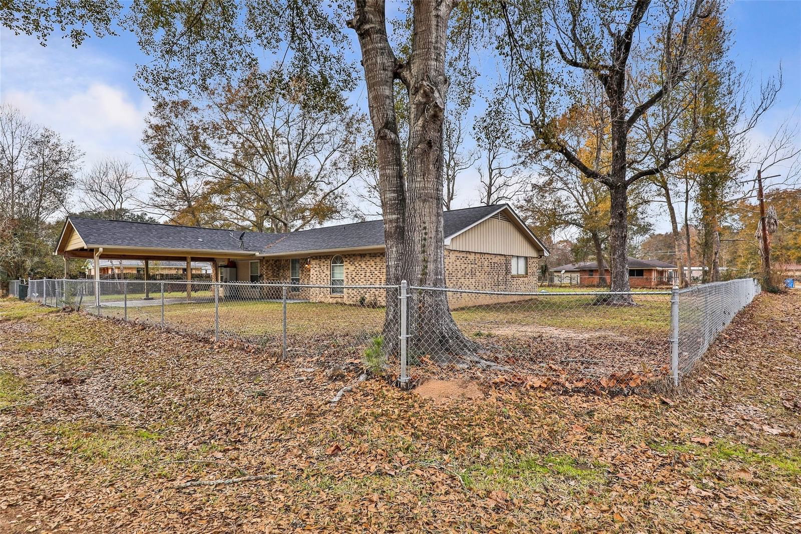 Real estate property located at 109 County Road 339, Liberty, Wm B Duncan, Cleveland, TX, US