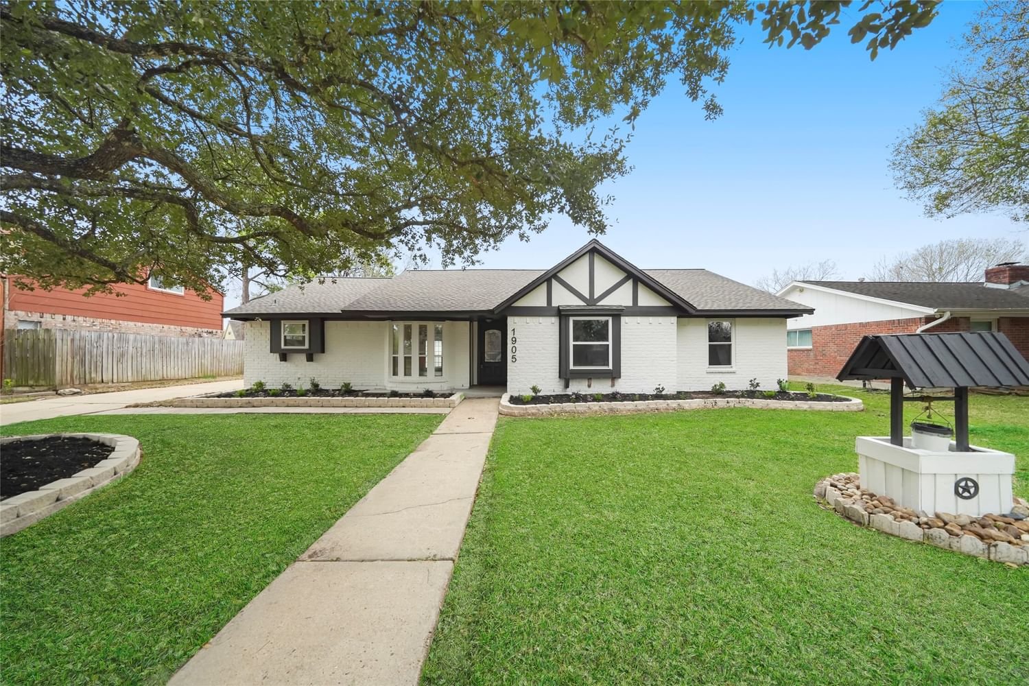 Real estate property located at 1905 Aggie, Galveston, Clear Creek Village Sec 5, League City, TX, US