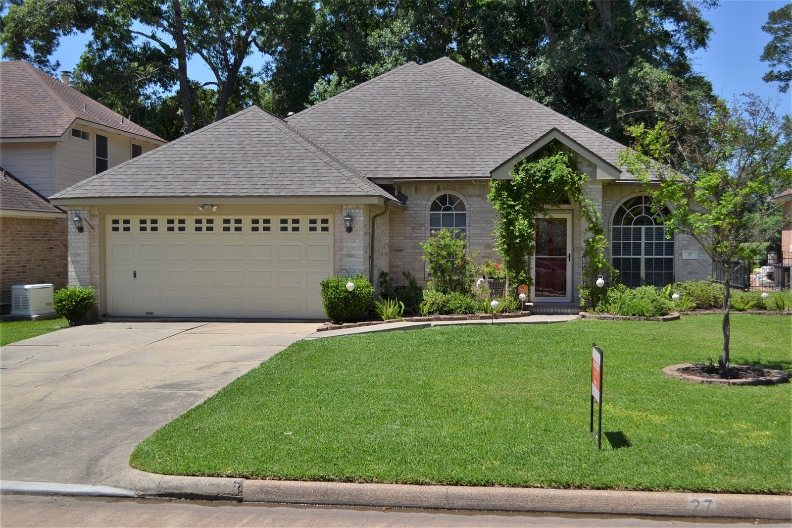 Real estate property located at 27 Laguna, Montgomery, Montgomery, TX, US