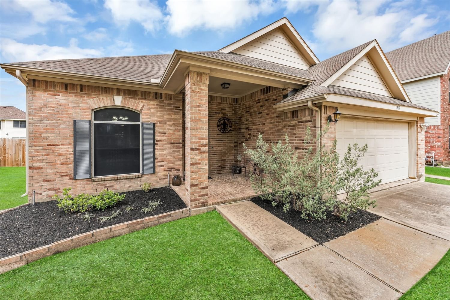 Real estate property located at 8519 Morning Oak, Harris, Lone Oak Village, Cypress, TX, US