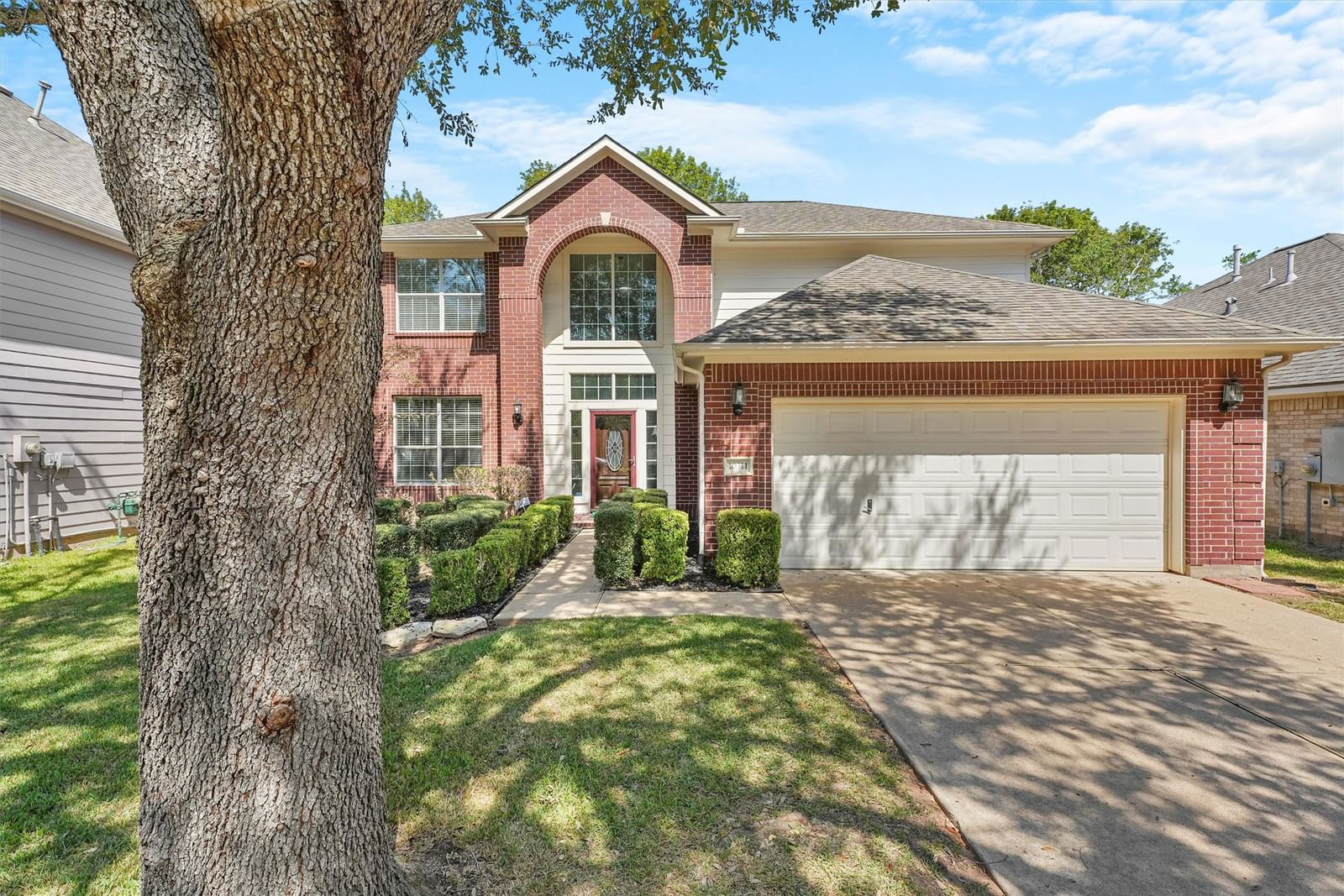 Real estate property located at 10311 Village Lake, Fort Bend, Sienna Steep Bank Village Sec 10b, Missouri City, TX, US