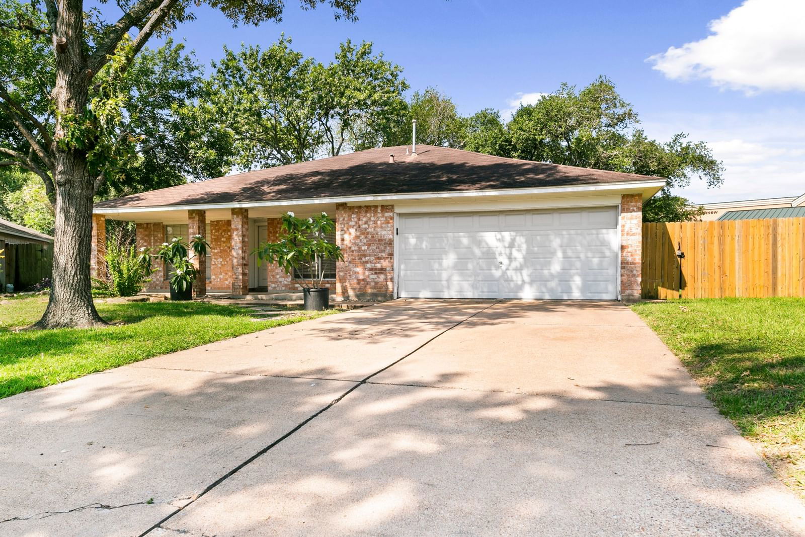 Real estate property located at 5347 Friar Tuck, Harris, Katyland Sec 03, Katy, TX, US