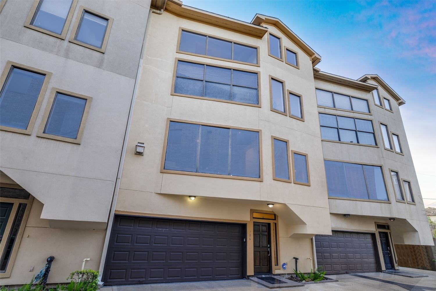 Real estate property located at 706 Clay, Harris, Houston, TX, US