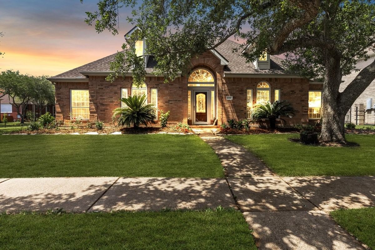 Real estate property located at 1218 Eagle Lakes, Galveston, Falcon Ridge Sec 2 92, Friendswood, TX, US