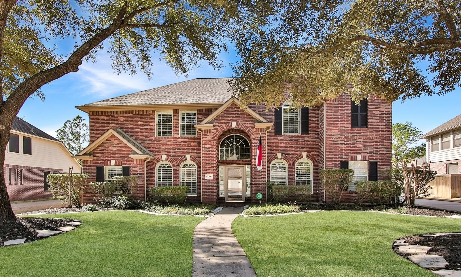 Real estate property located at 14307 Medlowe, Harris, Northlake Forest, Cypress, TX, US