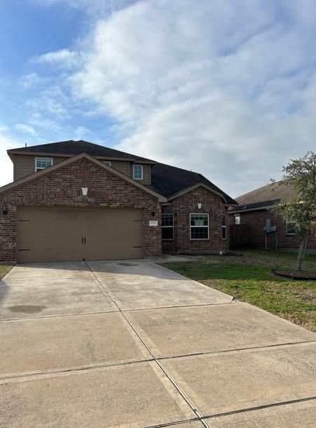 Real estate property located at 1722 Pink Sapphire, Brazoria, Sterling Lakes West Sec 2 A07, Rosharon, TX, US