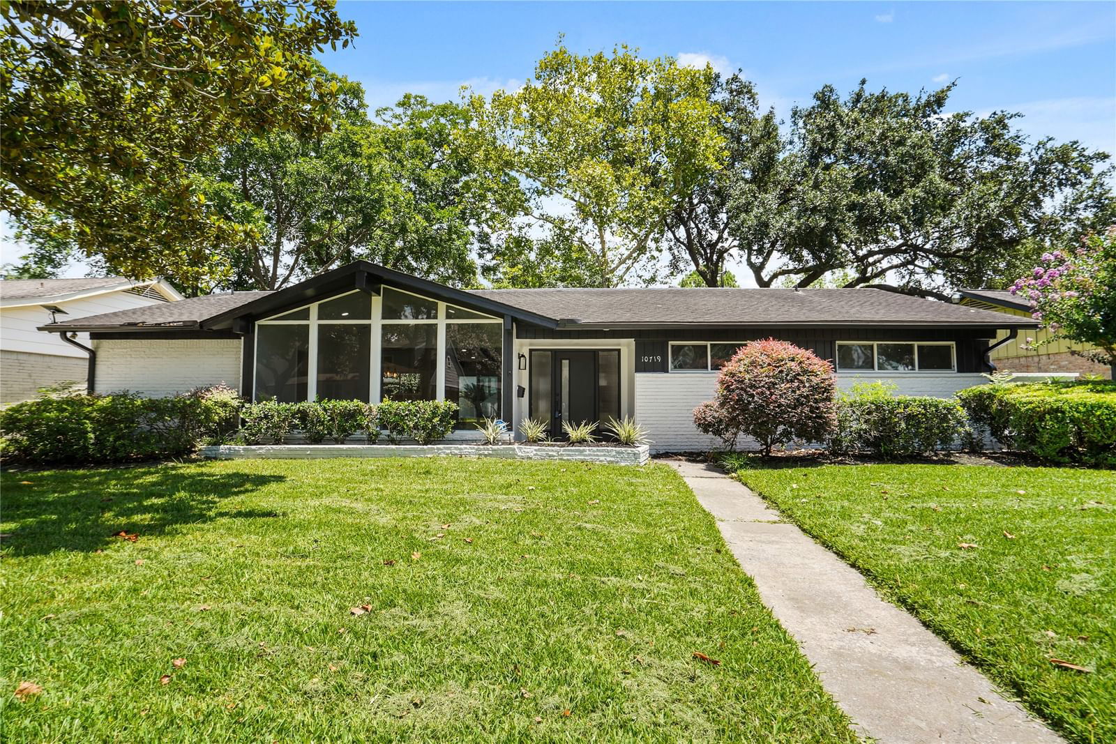 Real estate property located at 10719 Landsdowne, Harris, Parkwest Sec 02, Houston, TX, US