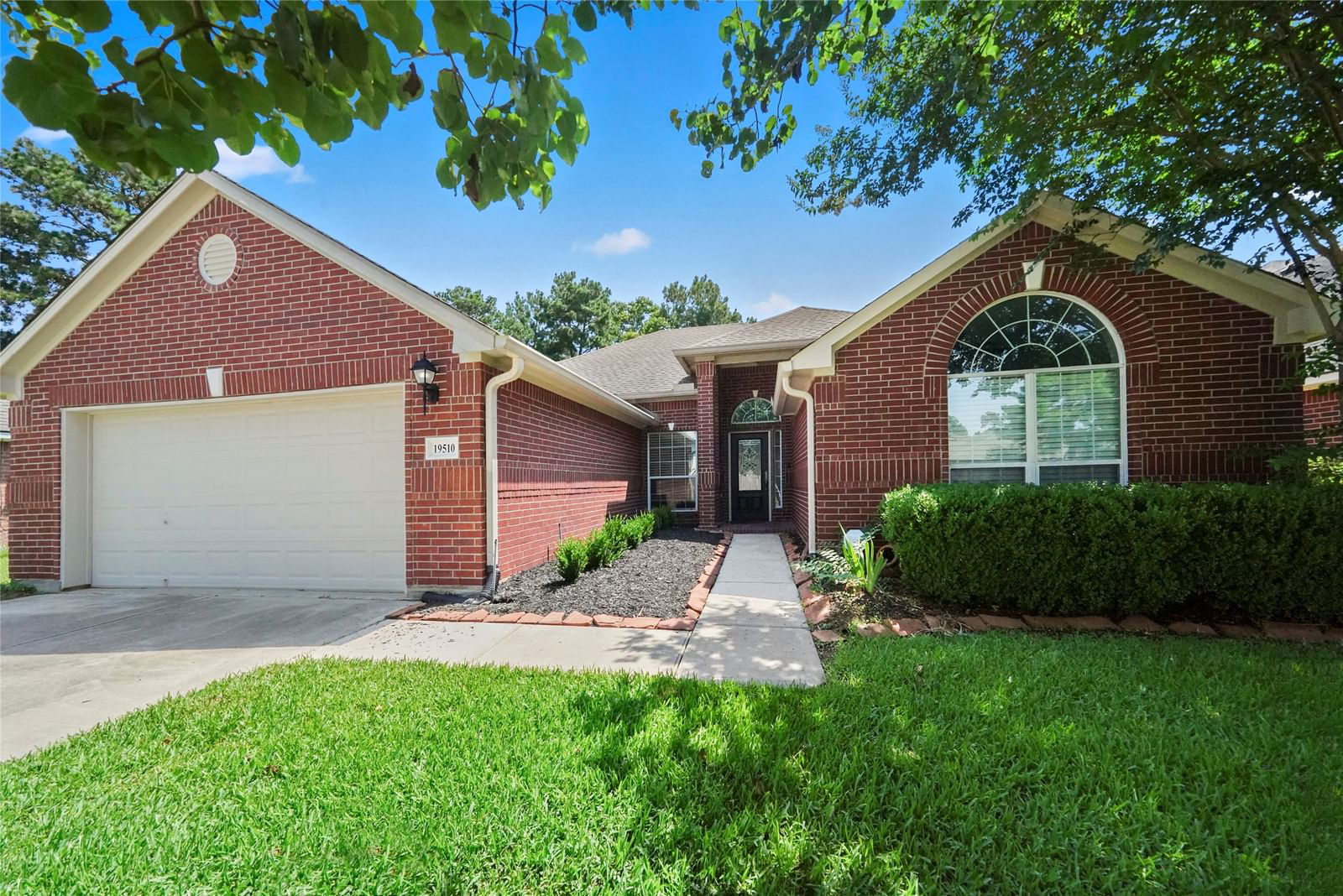 Real estate property located at 19510 Nara Vista, Harris, Canyon Gate/Northpointe Sec 06, Tomball, TX, US