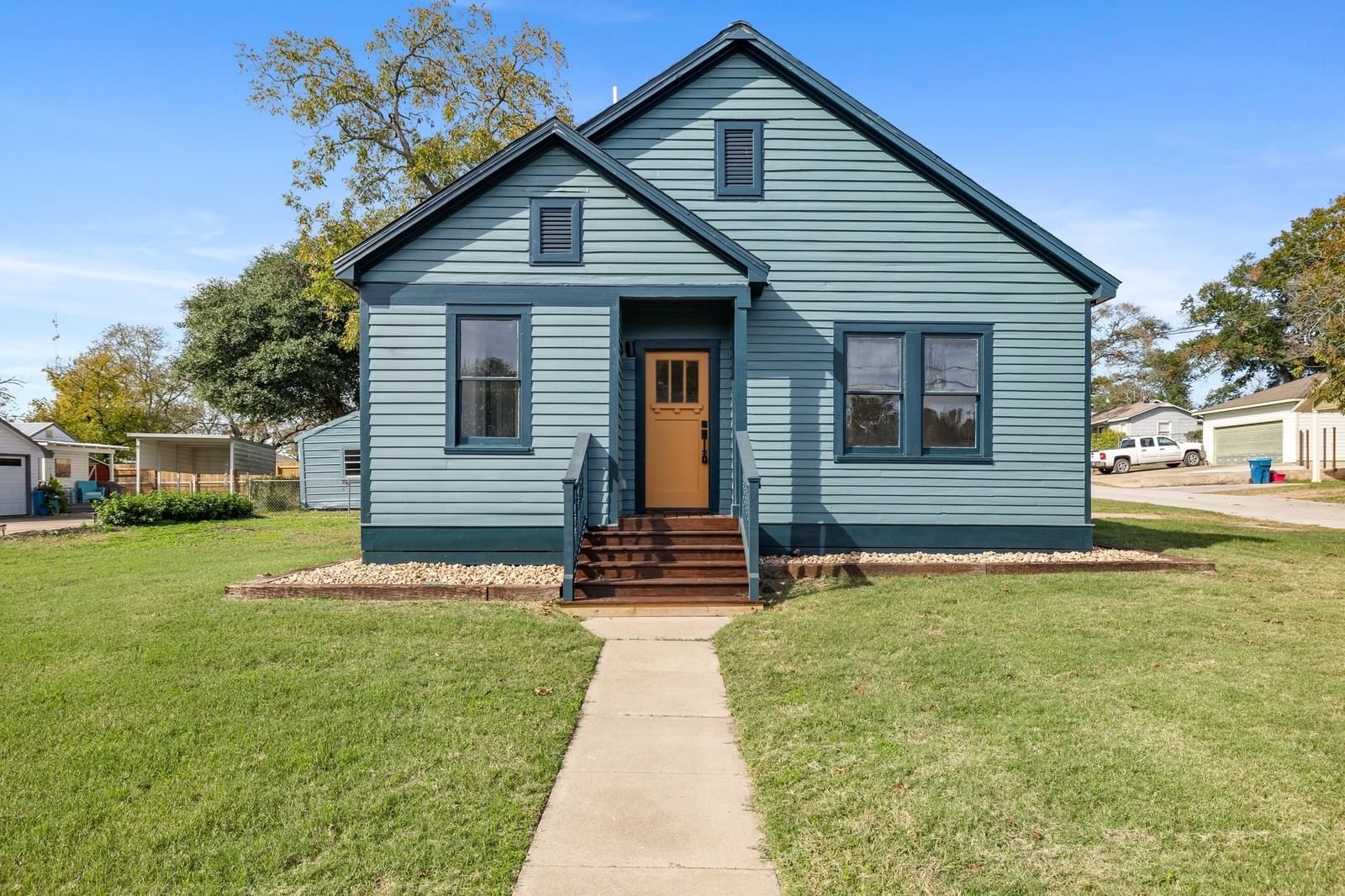 Real estate property located at 142 Holland, Austin, Haaks Add, Bellville, TX, US
