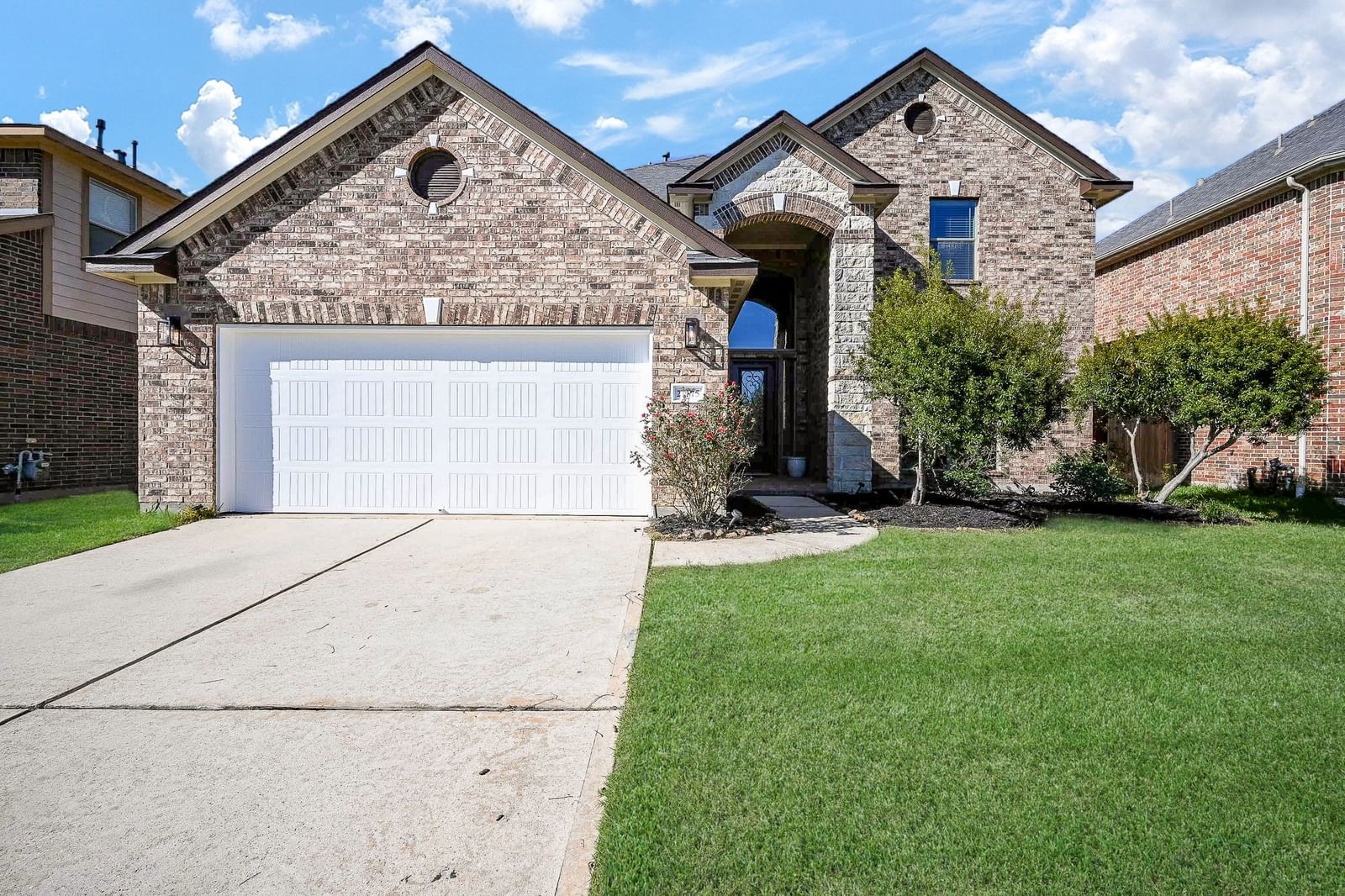 Real estate property located at 21515 Lozar, Harris, Lakes/Avalon Village Sec 01, Spring, TX, US