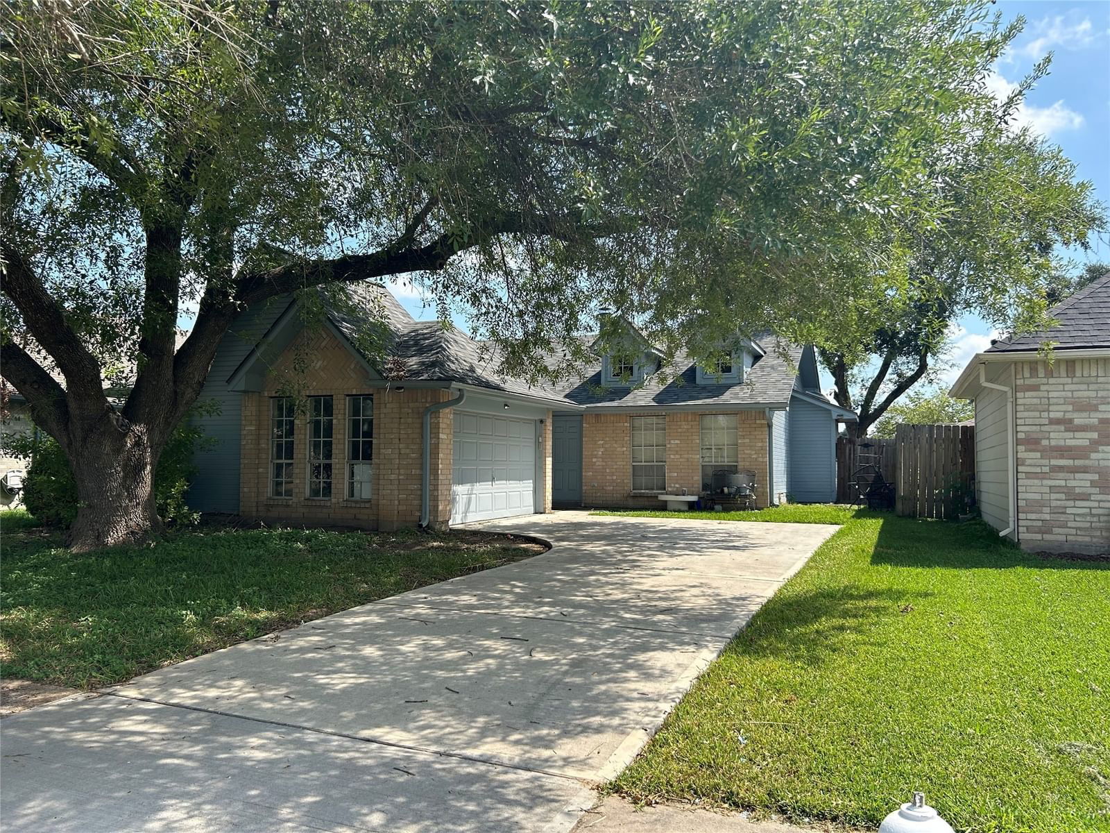 Real estate property located at 8531 Grand Knolls, Fort Bend, Mission Glen Sec 1, Houston, TX, US