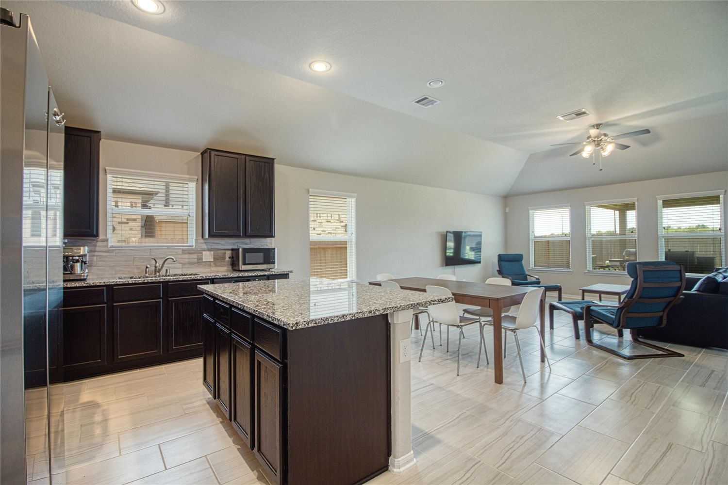 Real estate property located at 112 Grazing Meadows, Waller, Waller, TX, US