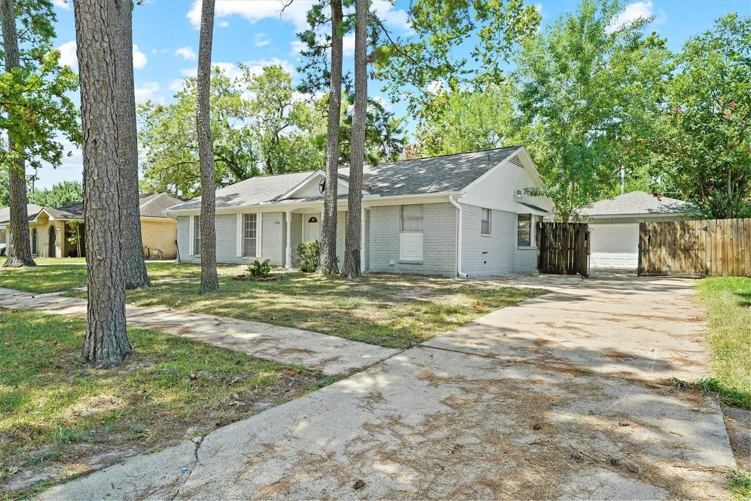 Real estate property located at 23215 Canyon Lake, Harris, Timber Lane Sec 01, Spring, TX, US
