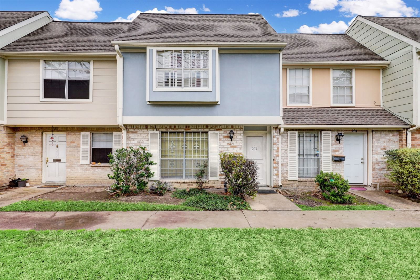 Real estate property located at 8102 Amelia #205, Harris, Spenwick Vlge Condo Sec 02, Houston, TX, US