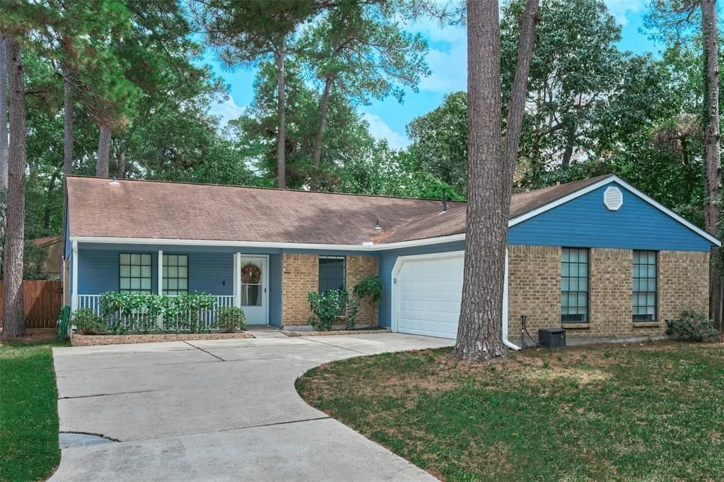 Real estate property located at 45 Morningwood, Montgomery, Woodlands Village of Grogans Mill, The Woodlands, TX, US