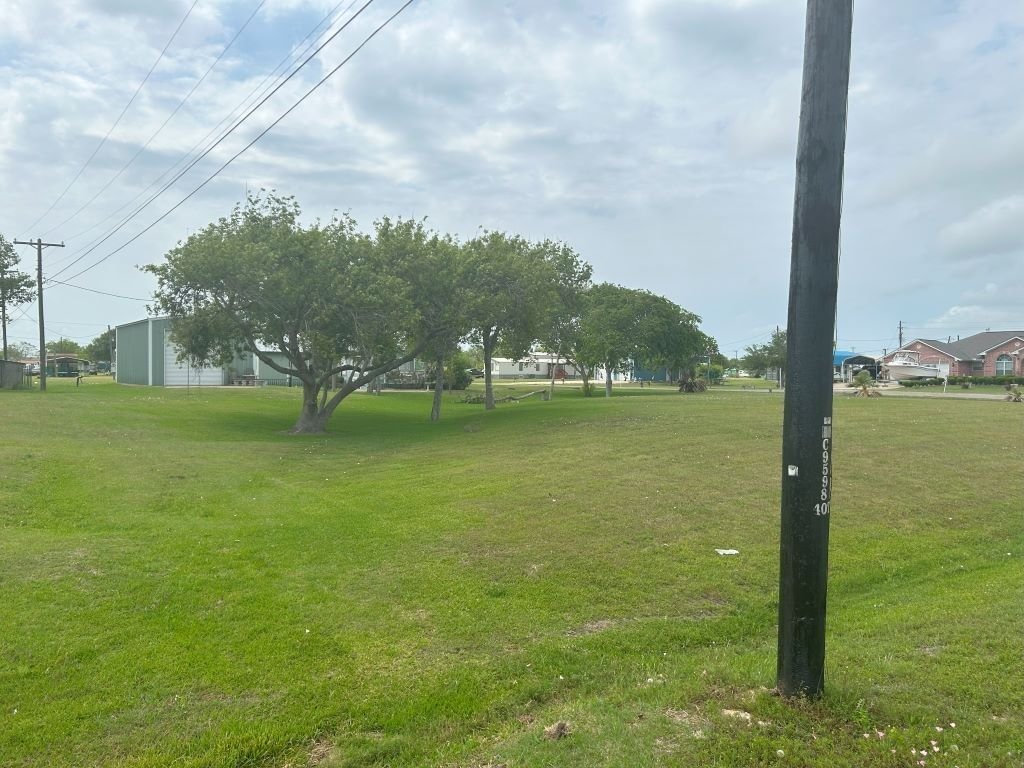 Real estate property located at Lots 11 & 12 Cleveland, Calhoun, Seadrift Townsite, Seadrift, TX, US