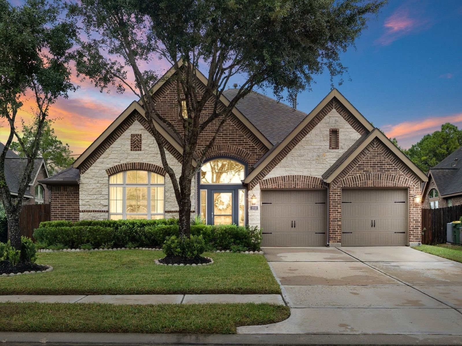 Real estate property located at 1916 Sunset Springs, Fort Bend, Shadow Creek Ranch Sf-45c Pt Rep 1, Pearland, TX, US