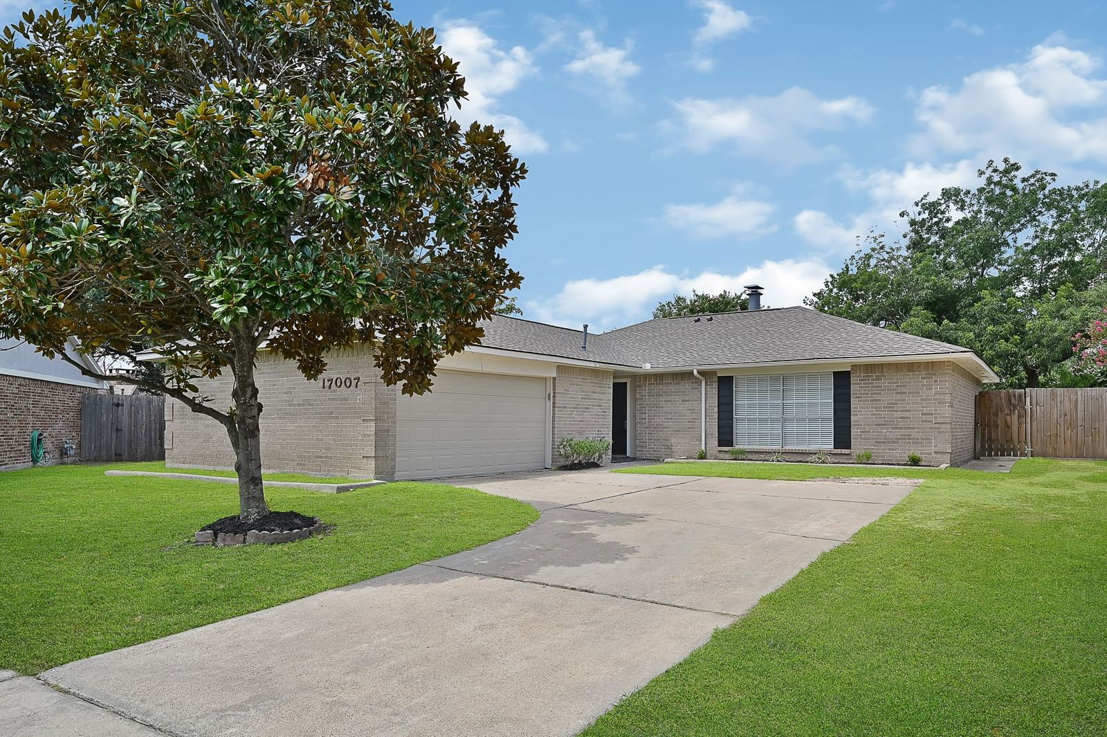 Real estate property located at 17007 Barton Oaks, Harris, Sommerall, Houston, TX, US