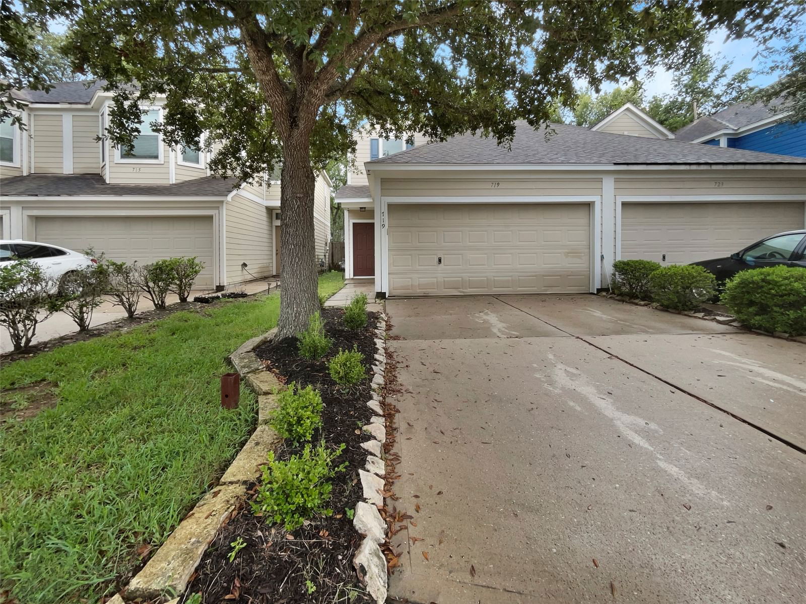 Real estate property located at 719 Hallsleigh, Harris, Ella Xing Sec 01, Houston, TX, US