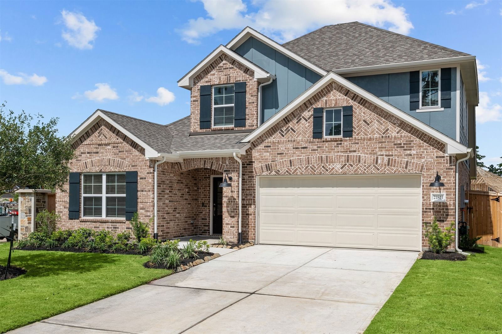 Real estate property located at 21803 Burgos Plaza, Harris, Sorella, Tomball, TX, US