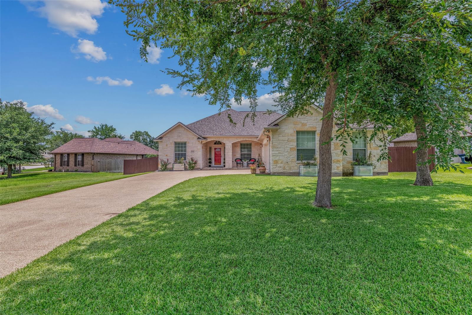 Real estate property located at 1216 Ebbtide, Brazos, South Hampton, College Station, TX, US