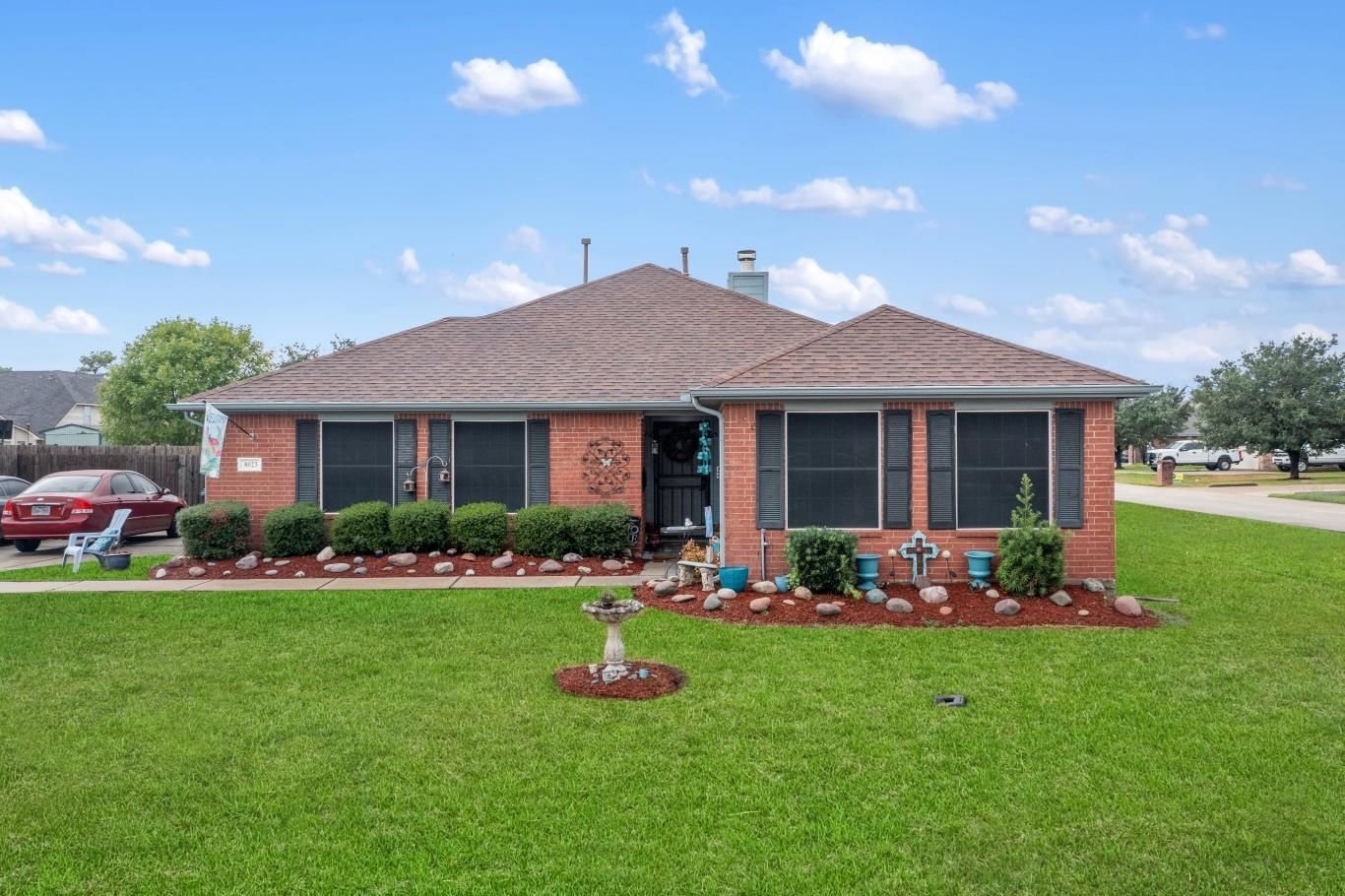 Real estate property located at 8023 Pine Wood, Chambers, Baytown, TX, US