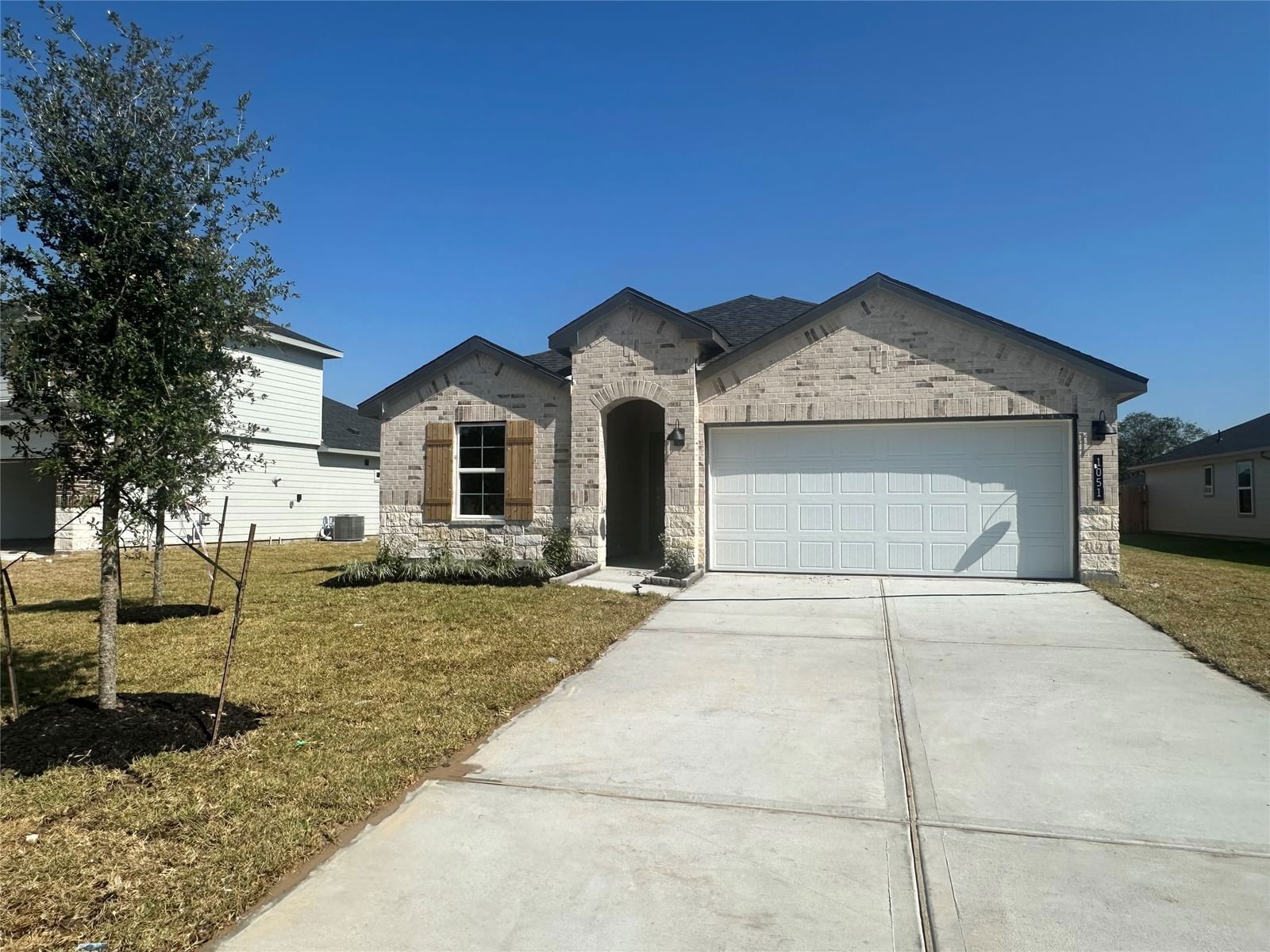 Real estate property located at 1051 Great Barracuda, Brazoria, Watermark, Alvin, TX, US