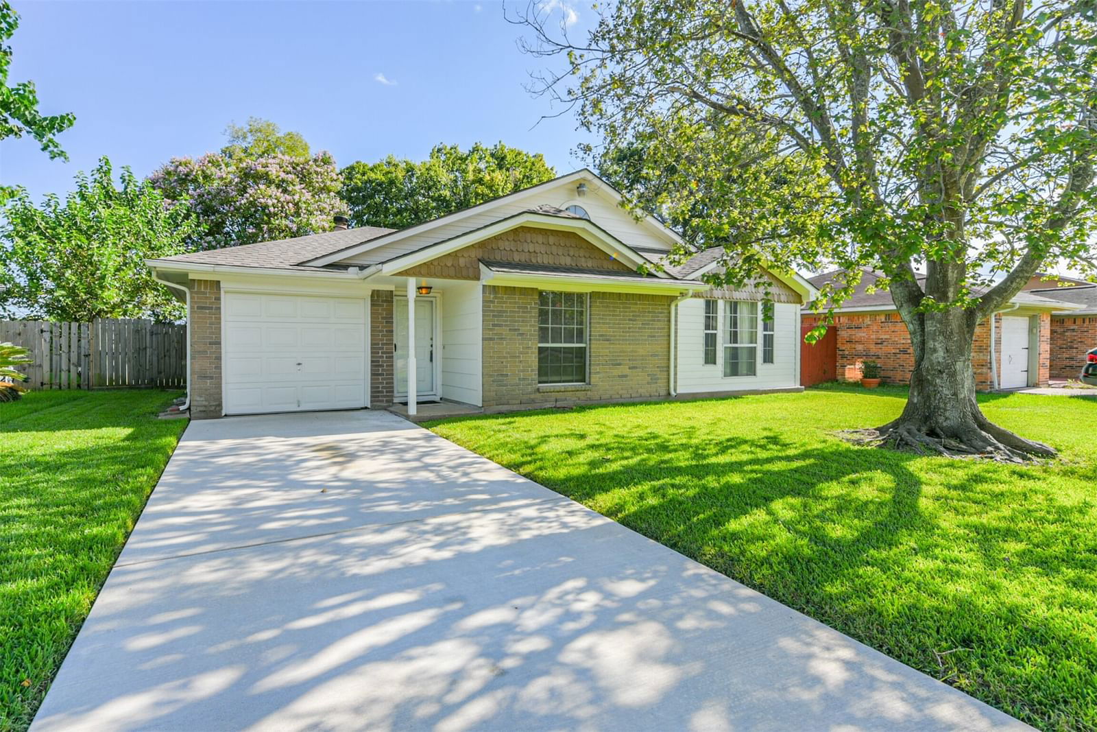 Real estate property located at 8518 Fairbrook, Harris, College View Estates, La Porte, TX, US