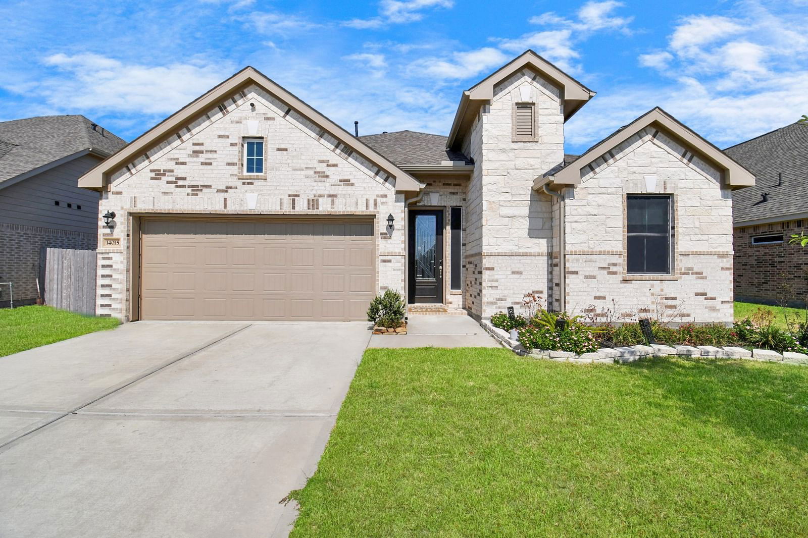 Real estate property located at 14015 River, Chambers, River Farms Sec 6, Baytown, TX, US