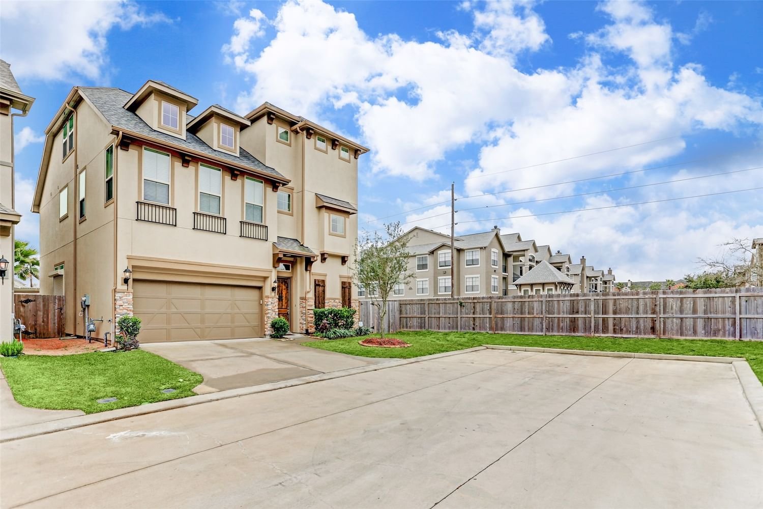 Real estate property located at 13217 Exmoor Terrace, Harris, Parkway Terrace Sec 1, Houston, TX, US