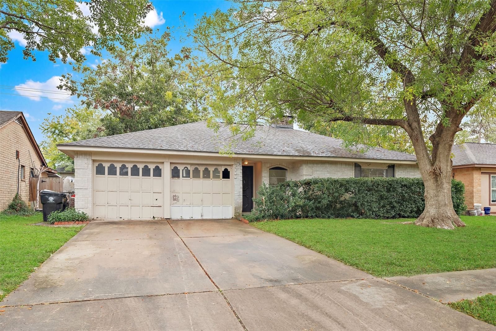 Real estate property located at 15230 Dogwood Tree, Harris, Houston, TX, US