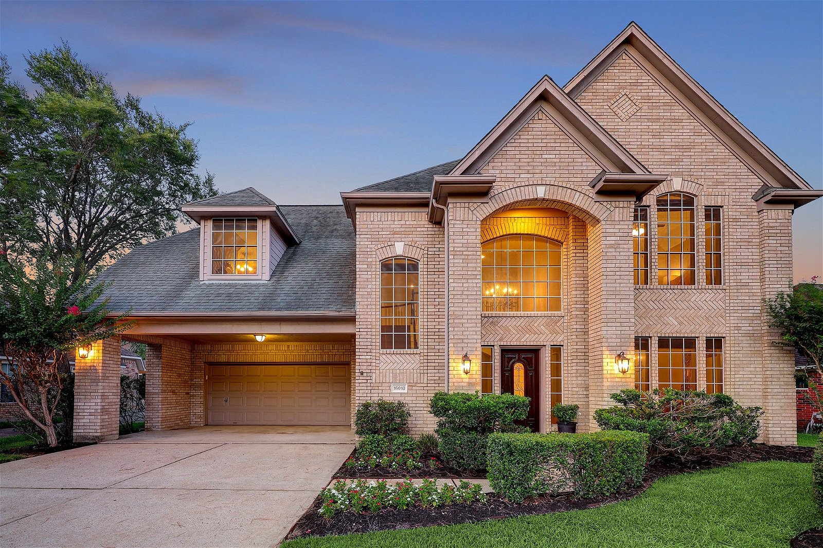 Real estate property located at 16010 Birchview, Harris, Tomball, TX, US