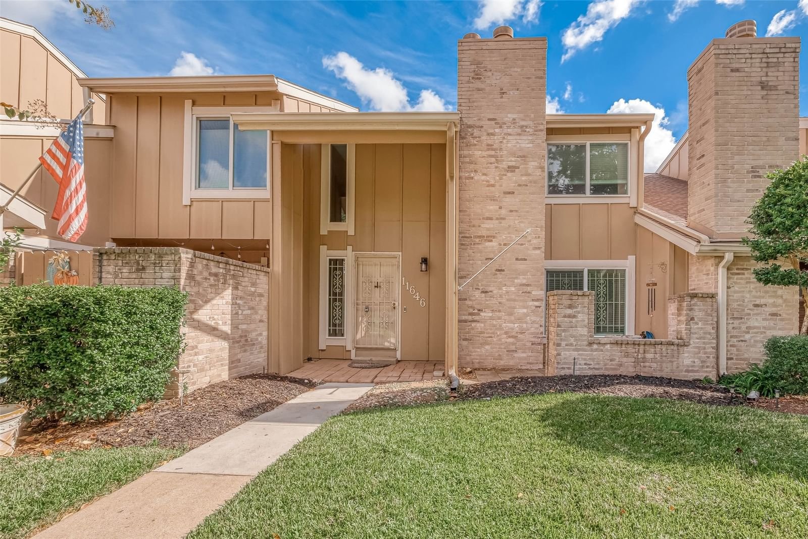 Real estate property located at 11646 Village Place #304, Harris, Village Place, Houston, TX, US