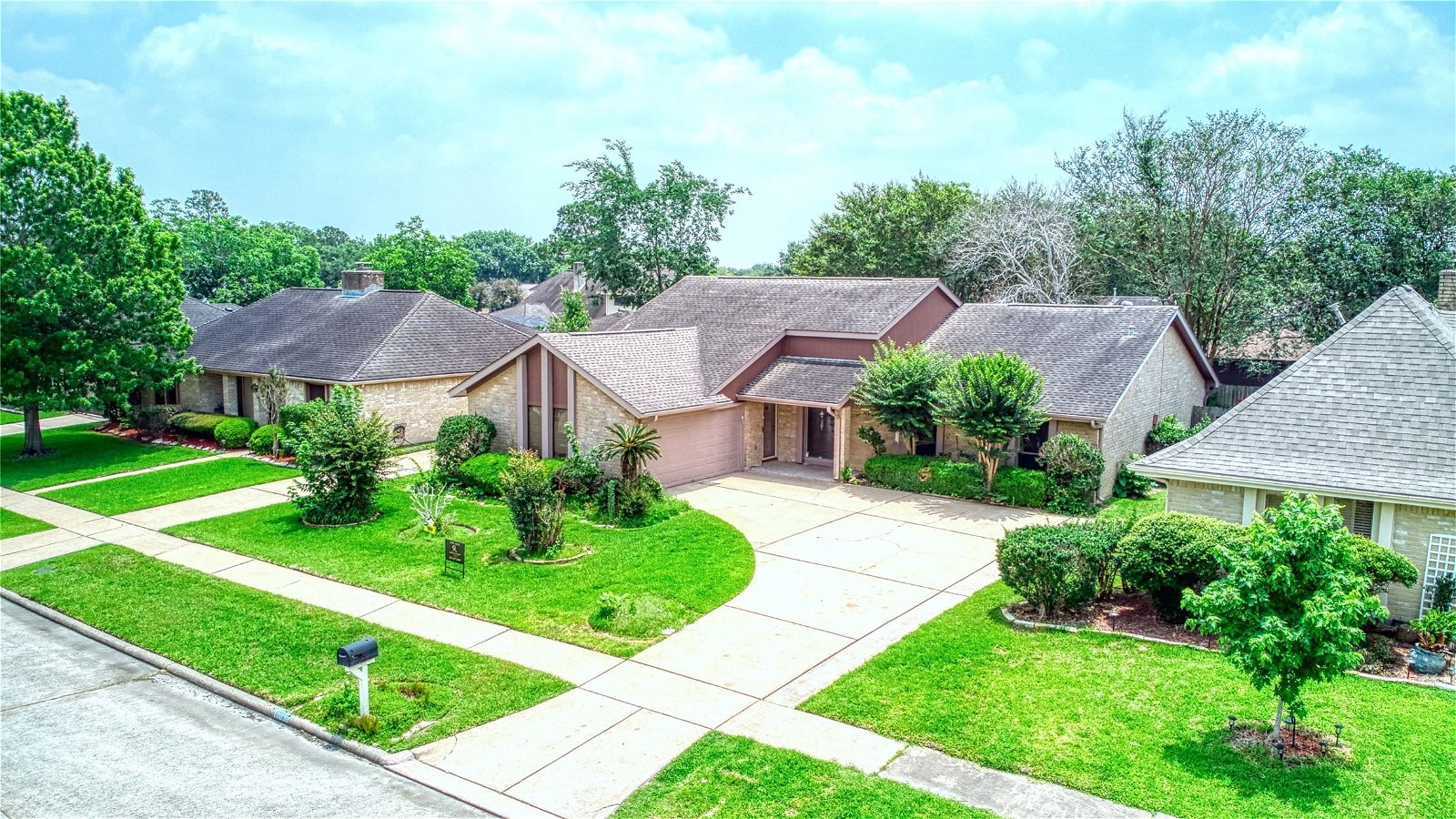 Real estate property located at 10030 Sagegate, Harris, Houston, TX, US