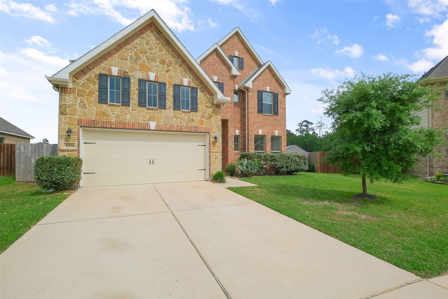 Real estate property located at 30106 E Sapling Oaks, Montgomery, Glen Oaks 02, Magnolia, TX, US