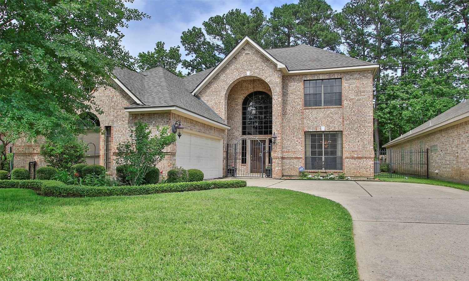 Real estate property located at 14714 Plantation Oak, Harris, Oaktree Place, Houston, TX, US