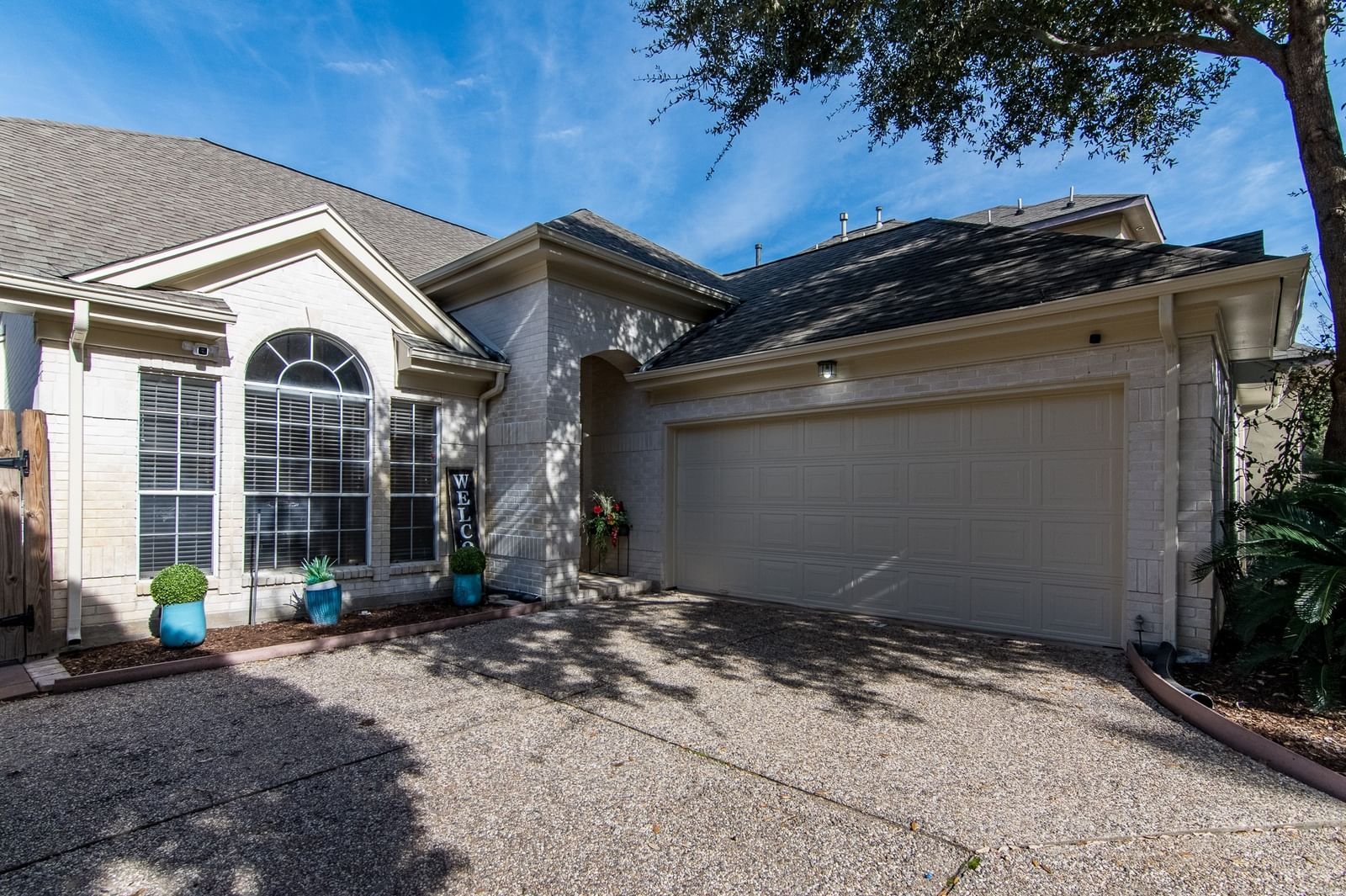 Real estate property located at 8310 Bon Hill, Harris, Champion Forest, Spring, TX, US