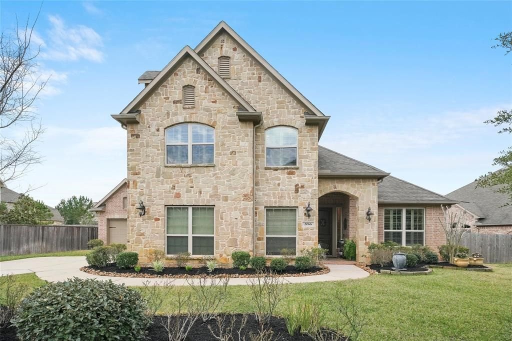 Real estate property located at 2066 Graystone Hills, Montgomery, Graystone Hills 12, Conroe, TX, US