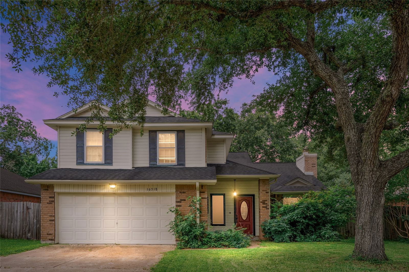 Real estate property located at 16318 Elmwood Point, Fort Bend, Village Of Oak Lake, Sugar Land, TX, US