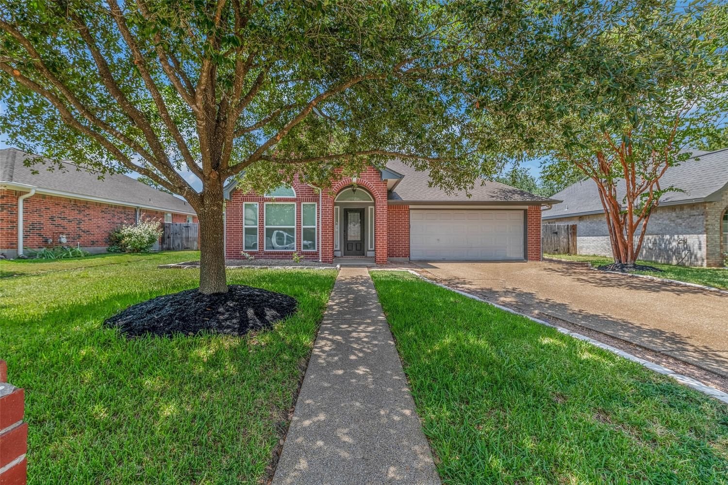 Real estate property located at 605 Yorkshire, Brazos, College Station, TX, US