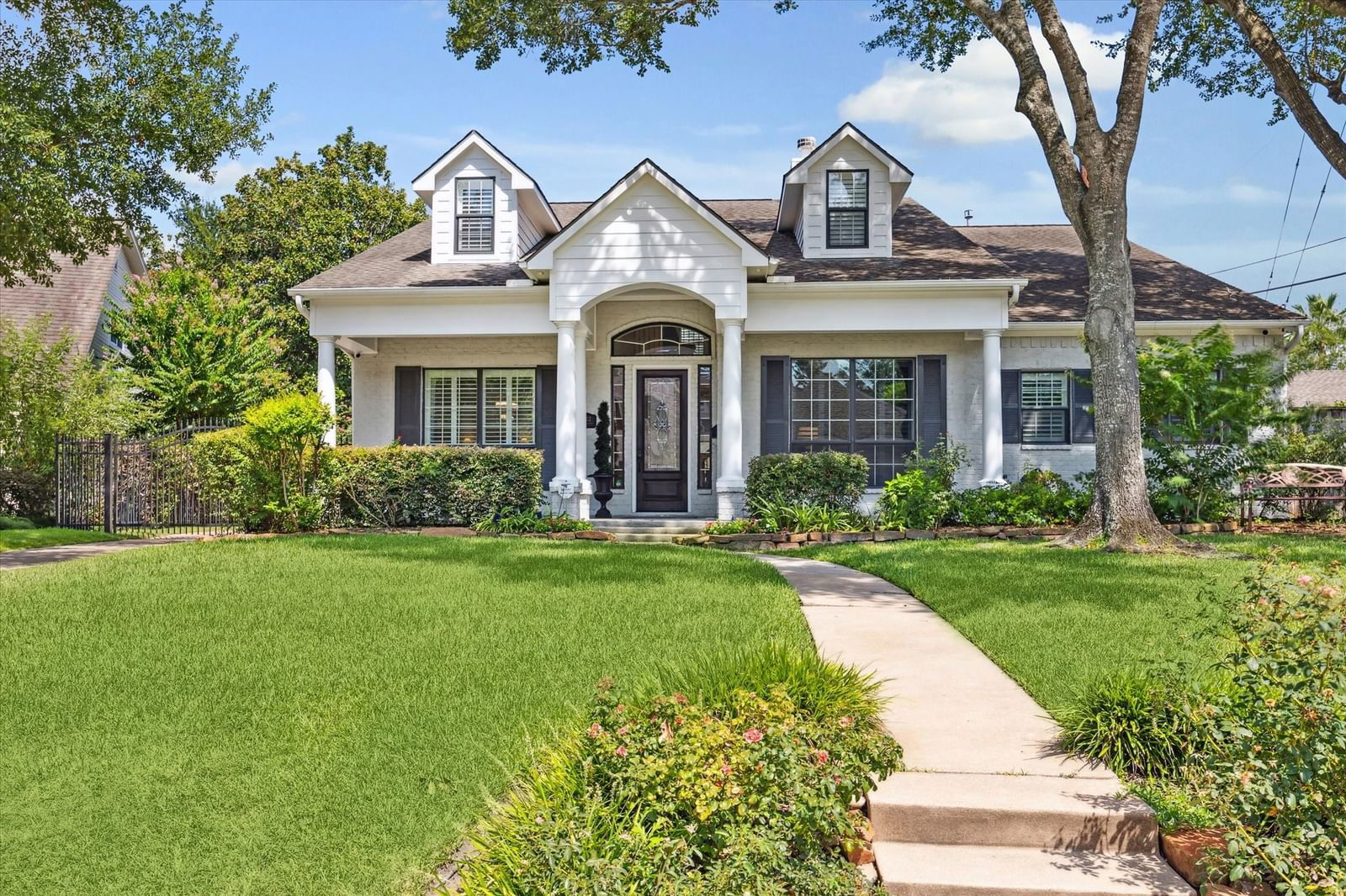 Real estate property located at 12102 Rip Van Winkle, Harris, Memorial Forest, Houston, TX, US